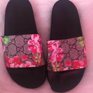Not Auth Gucci slides